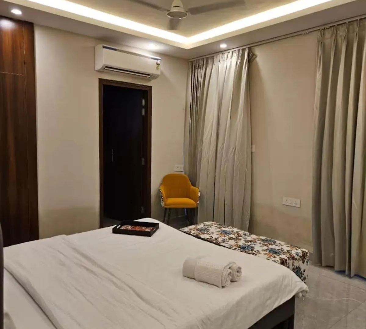 Liv Regalia Luxury 2Bhk Apartment - Golf Course Road Gurgáon India